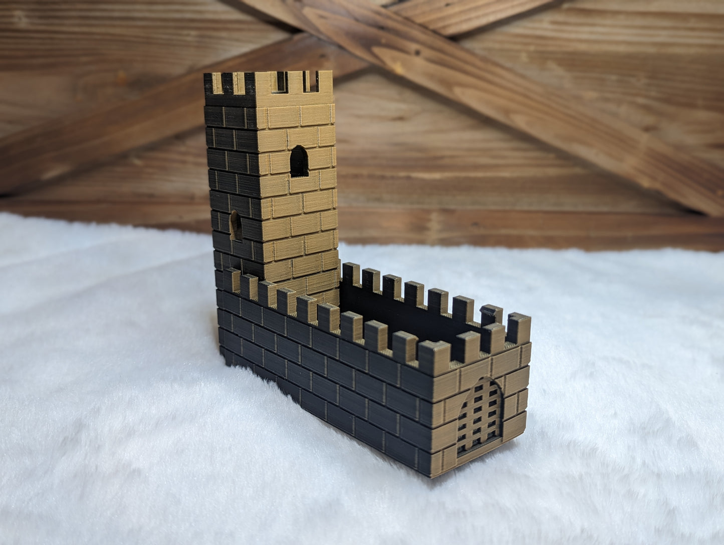 Compact 3D Printed Castle Dice Roller - Ideal for Game Enthusiasts