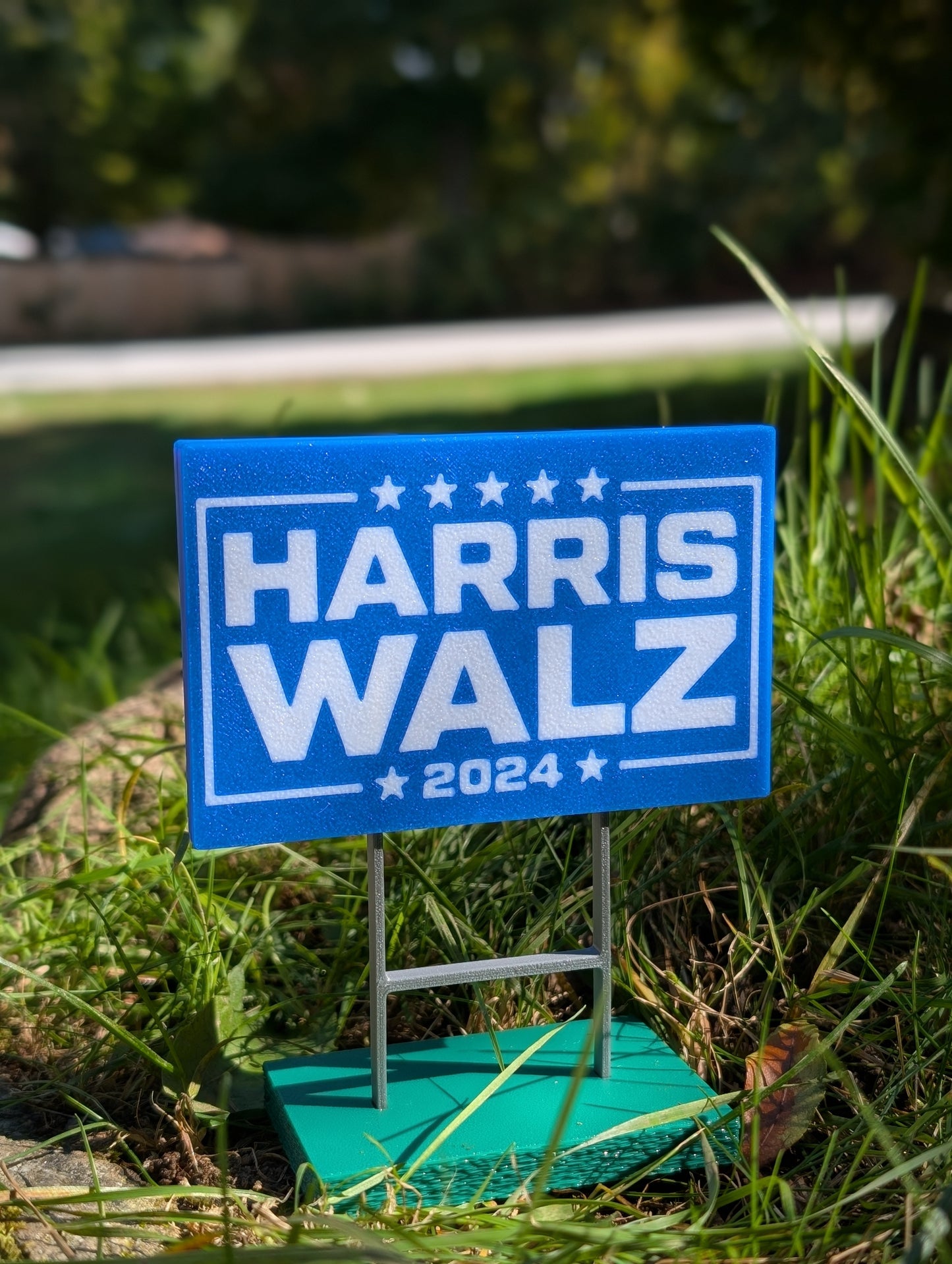 Mini 3D Printed Political Yard Signs – Perfect for Your Desk, Shelf, or Tiny Lawn